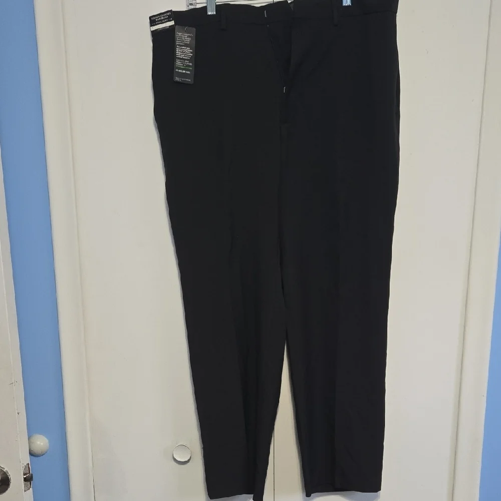 Men's Haggar Black Dress Pants Classic Straight-Leg‎